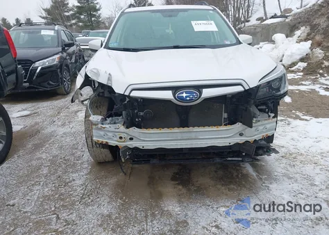 2021 Subaru Forester Premium из США, поврежденный, VIN JF2SKAFC2MH402556